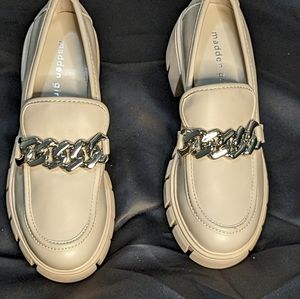 MADDEN GIRL Hoxtonn Y2K Retro faux leather Tan chunky loafers Women size 7.5